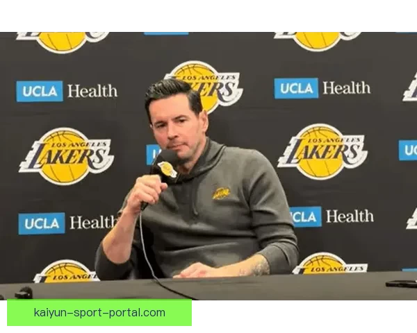 雷迪克称赞球队客场之旅表现出色 布朗尼进步显著令人欣喜